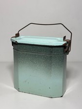 Enamelled metal mess tin