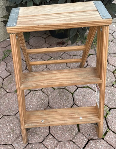 Werner wooden step ladder - 2,