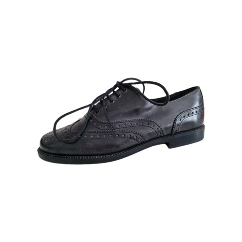 Russell bromley jeeves - russell, &