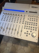 Icon QCon Pro USB MIDI DAW