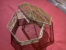 Vintage Gold Tone Beaded Wire Hexagon Jewellery Trinket Lidded Box Ridged Frame