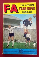 THE FA YEARBOOK 1966-67 - VERY