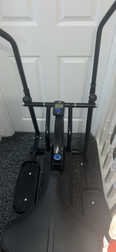 Cross trainer - cross,