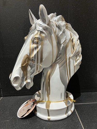 Large horse bust - bust, ornament