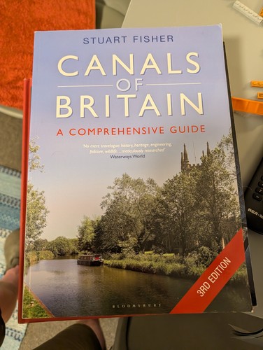 The canals britain - the,