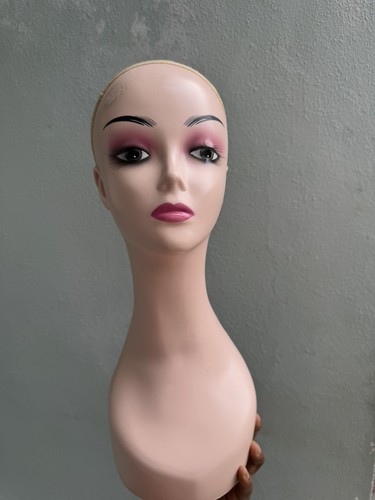 Female long neck - , mannequin