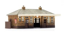 OO Railway Station Building Booking Hall Dapol Kitmaster C014