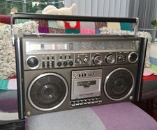 RARE VINTAGE BOOMBOX 1980s