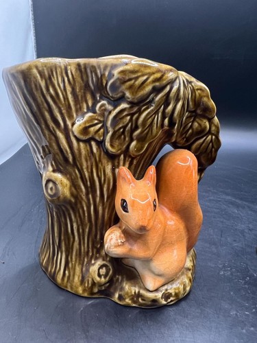 Vintage sylvac squirrel tree - vintage,