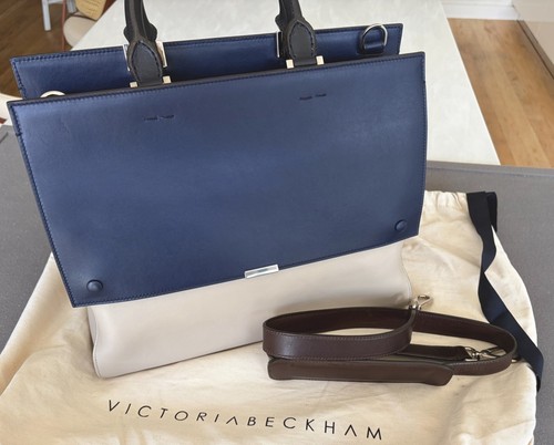 Victoria beckham blue light - victoria,