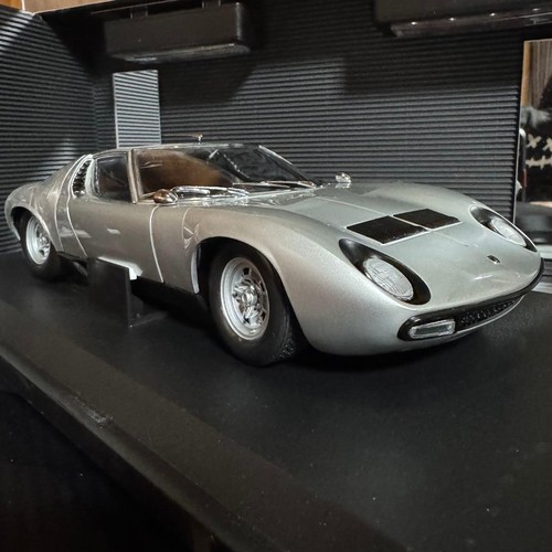 Kyosho lamborghini miura p400 - lamborghini,