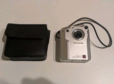Fujifilm Digital Camera FinePix 6800 Zoom 3.1MP Silver With Battery