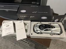 1/18 Autoart Signature Pagani