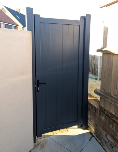 Aluminium pedestrian gates - pedestrian,