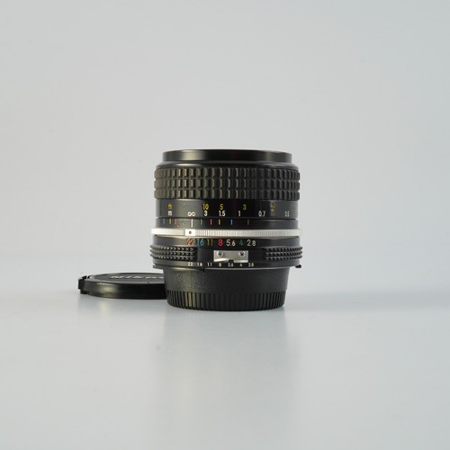 Excellent nikon nikkor 24mm - excellent,