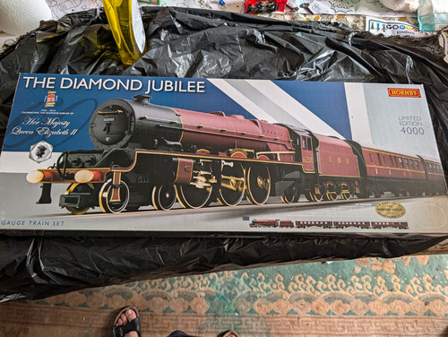 Hornby diamond jubilee dc - diamond,
