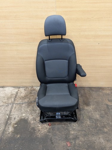 Renault trafic mk3 - renault, x82