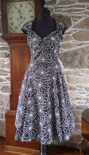 1950s vintage style dress pin - style,