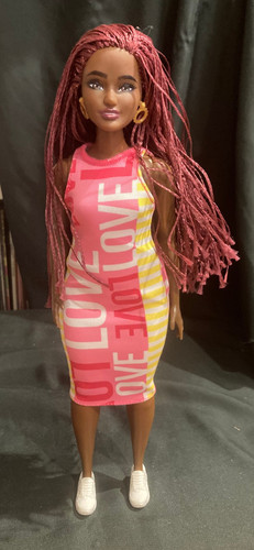 Curvy barbie fashionistas - curvy,