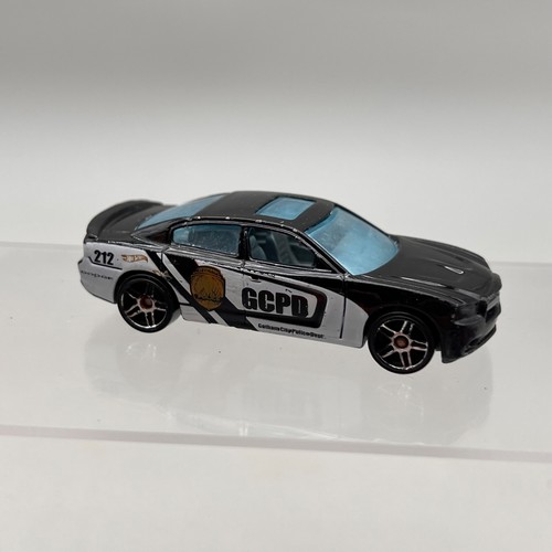 Hot wheels dodge charger - hot,