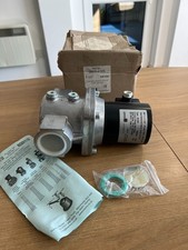 WOLSELEY / CENTER GAS SOLENOID VALVE / TYPE ZEV40 1.1/2" 230 VAC / 365435