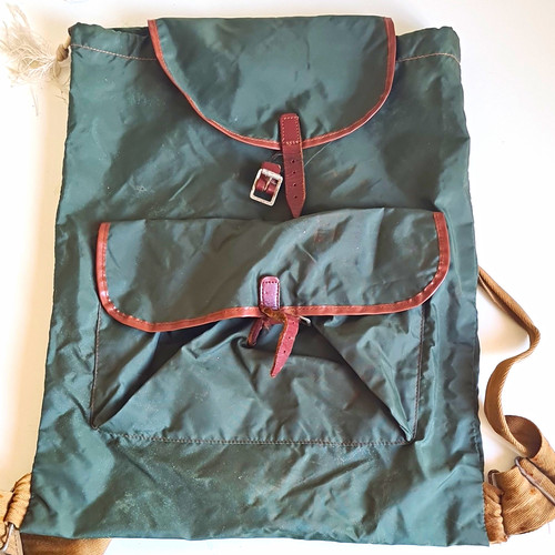 Vintage green hiking rucksack - vintage,