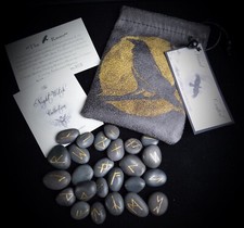 Raven rune stones bag - raven,