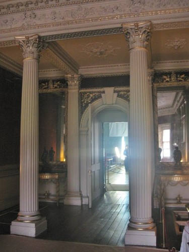 Photo 12x8 fluted columns - columns, with