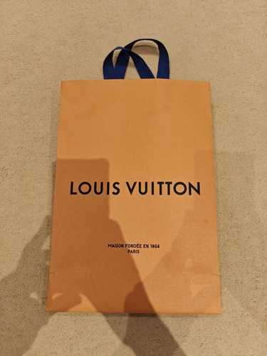 Louis vuitton medium - louis,