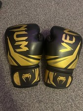VENUM BOXING GLOVES CHALLENGER
