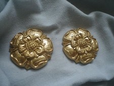 ORNATE DECORATIVE RESIN FURNITURE MOULDINGS TWO TUDOR ROSETTES