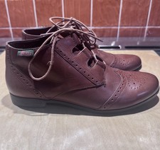 G.H. Bass Women’s 8.5