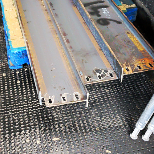 Steel metal beams 254x100 x25 - beams,