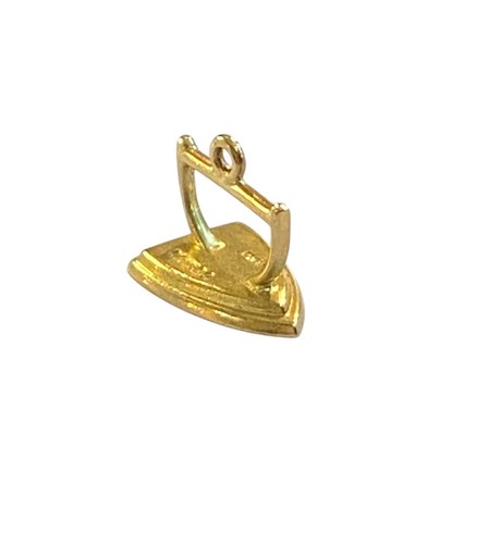 9ct vintage charm - ,, iron