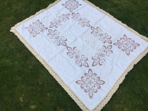 Vintage tablecloth hand - vintage,