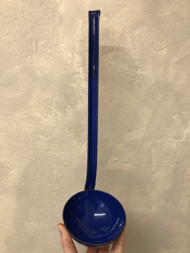 Vintage enamelware large soup - large,