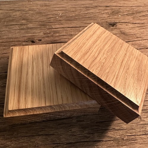 Solid oak square plaque - oak,