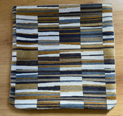 Set patterned cushion - set,