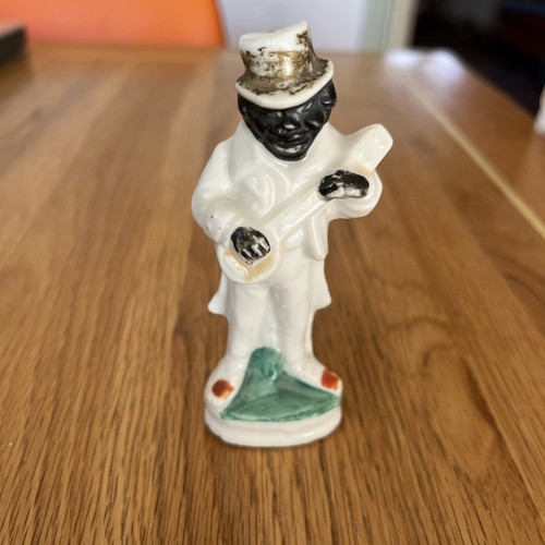 Old figurine black - figurine, a