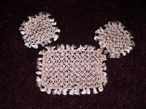 Vintage piece doiley - piece,
