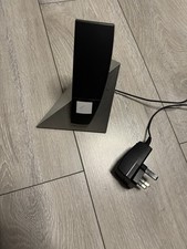 B&O Beocom 6000 DECT MK3 phone handset and desktop charger.