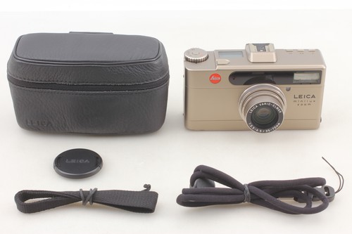 Mint case leica - [mint, w/case]