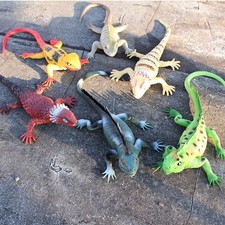 Rubber Lizards Color Random
