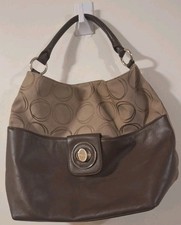 Oroton Signature Tote Bag Turn