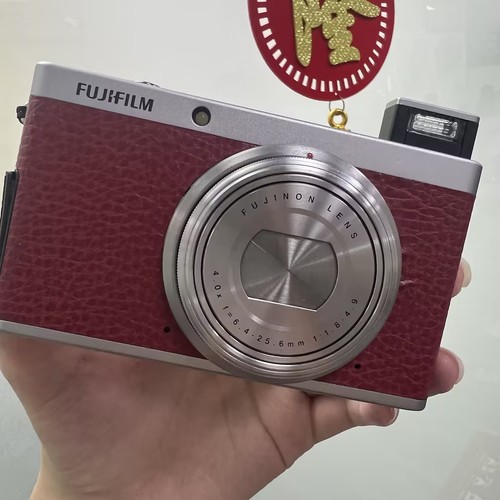 Fujifilm xf1 0mp compact - xf1, 12.0mp