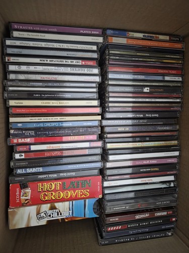 Job lot dvds 60 cds - ,
