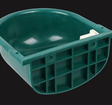 4L Plastic Automatic Water Trough Drinking Bowl Drinker Dog Sheep Pig Pet Animal