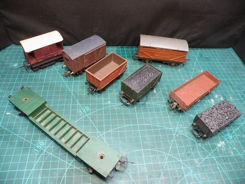 Mixed lot wagons grab - of, a