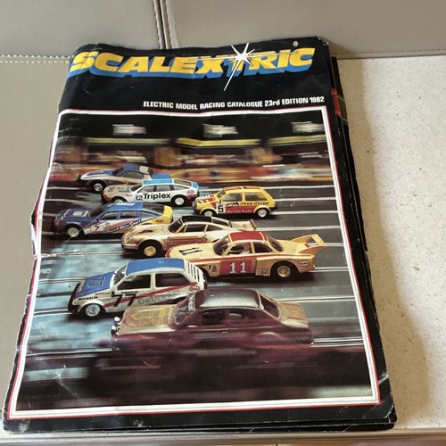 Scalextric catalogues edition - scalextric,