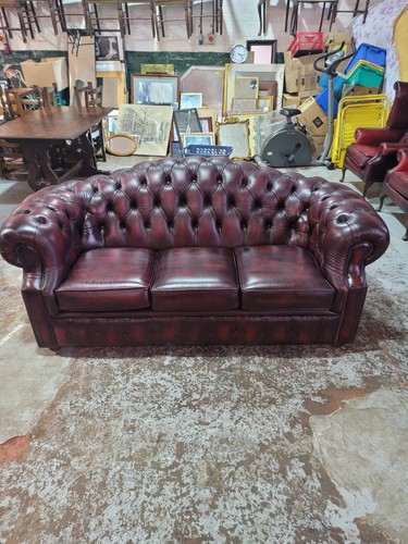 Oxblood leather chesterfield - chesterfield, 3